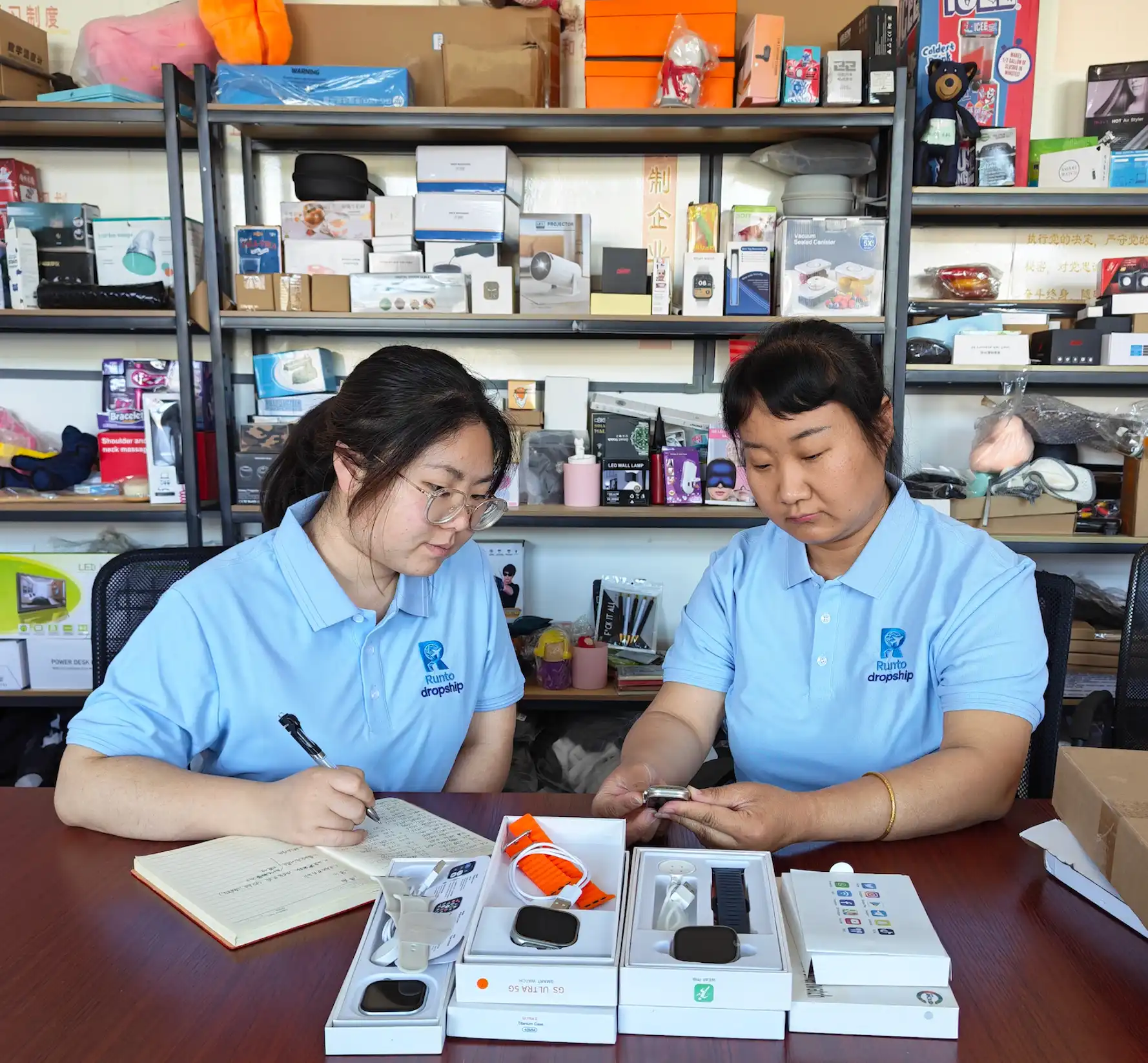 RuntoDropship sourcing team checking product samples and recording supplier review notes